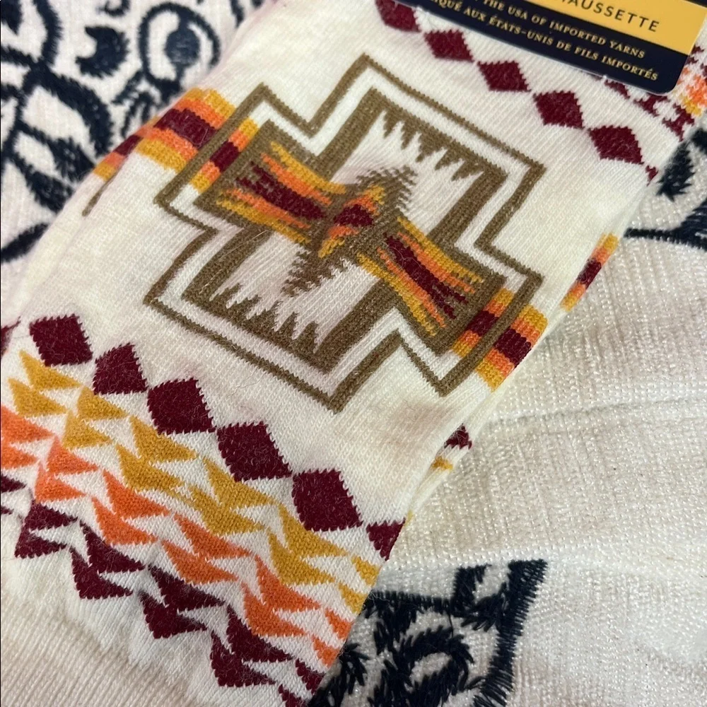 New Pendleton Men's Casual Socks - Cream, Brown, and Orange Medium